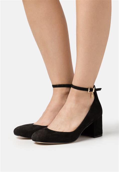 michael kors velvet pump|Michael Kors pumps.